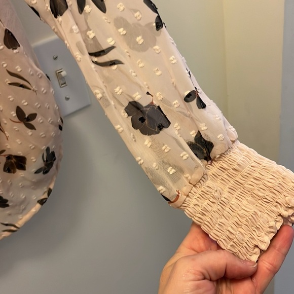 Lauren Conrad peach scooped neck floral top size Large - Picture 4 of 6